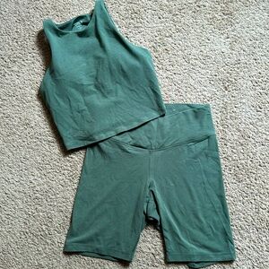 Active SET built in padding crop top w/biker shorts, both size S